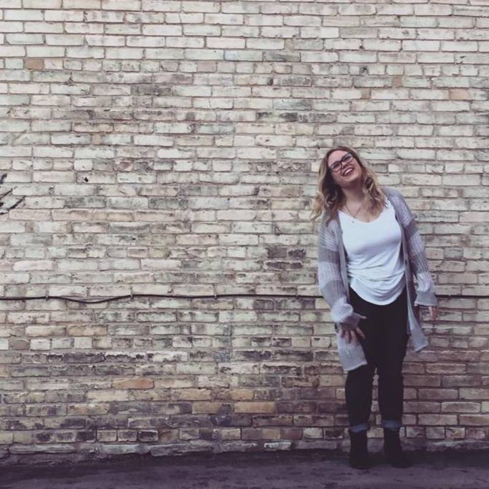 Meet your Posher, Becca